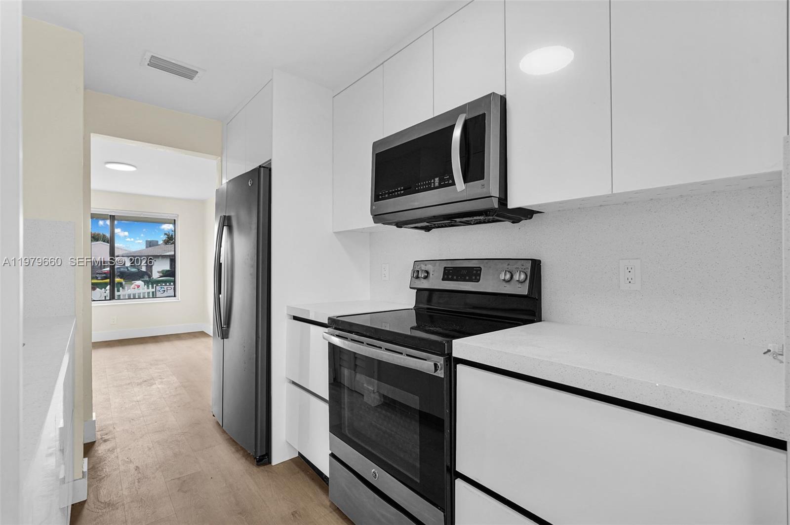 ESPLANADE - Residential