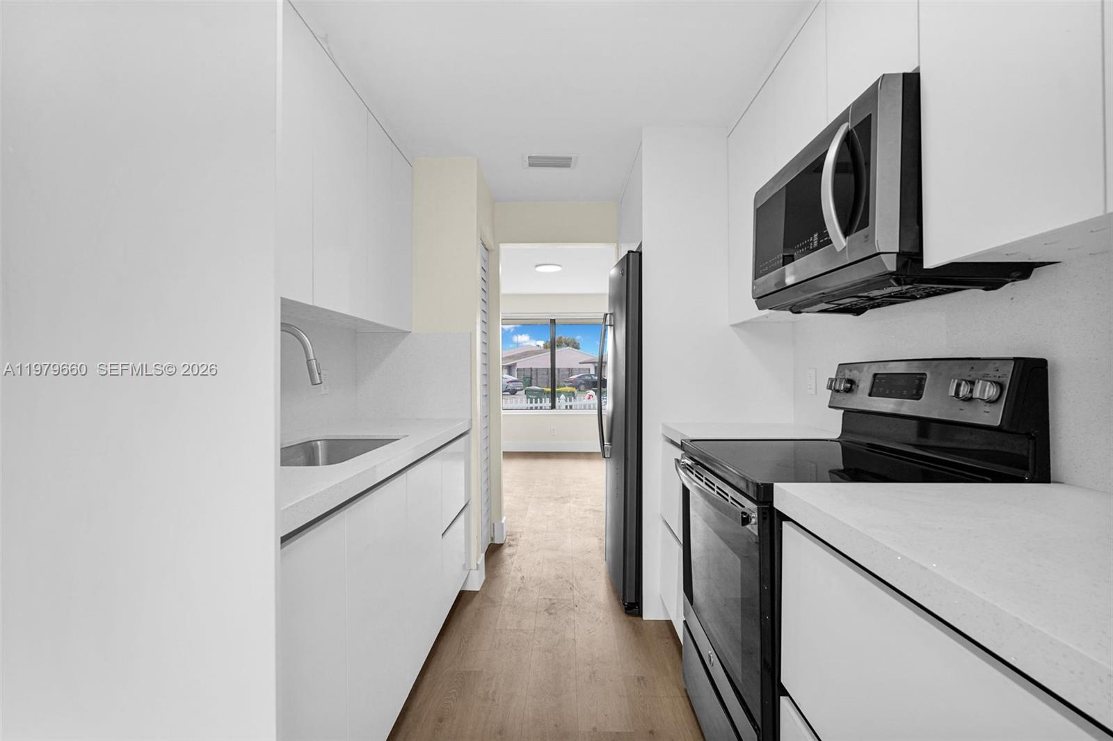 ESPLANADE - Residential