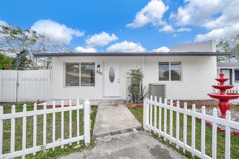 1590 Kia Dr Homestead FL 33033