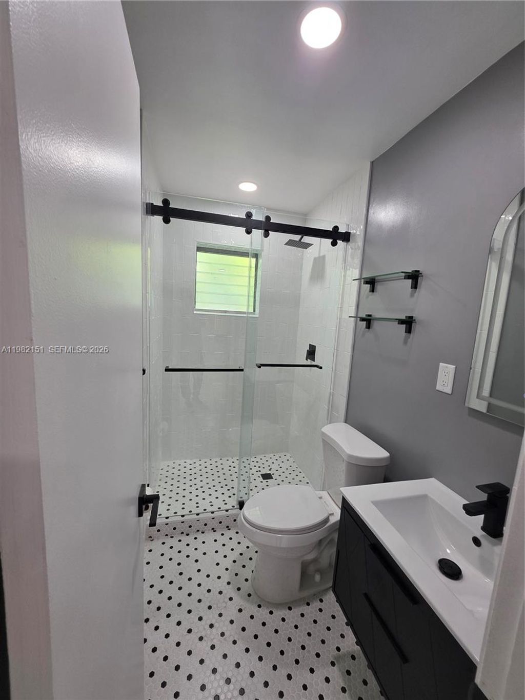 Photo of 411 SE 3rd Ave #3, Hallandale Beach, FL 33009 (MLS # A11982151)