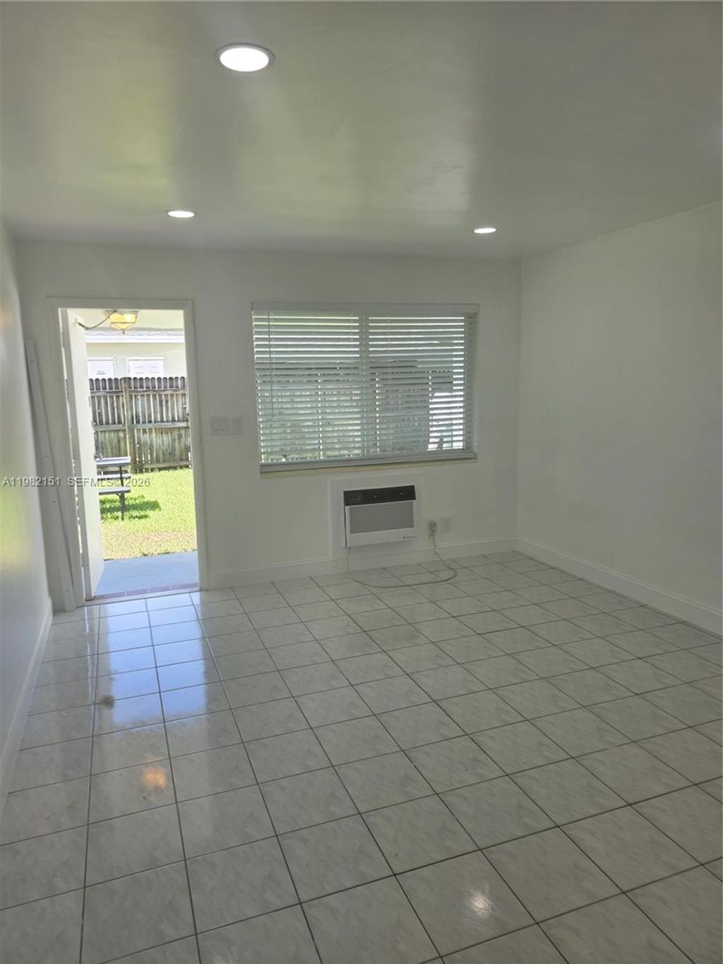 Photo of 411 SE 3rd Ave #3, Hallandale Beach, FL 33009 (MLS # A11982151)