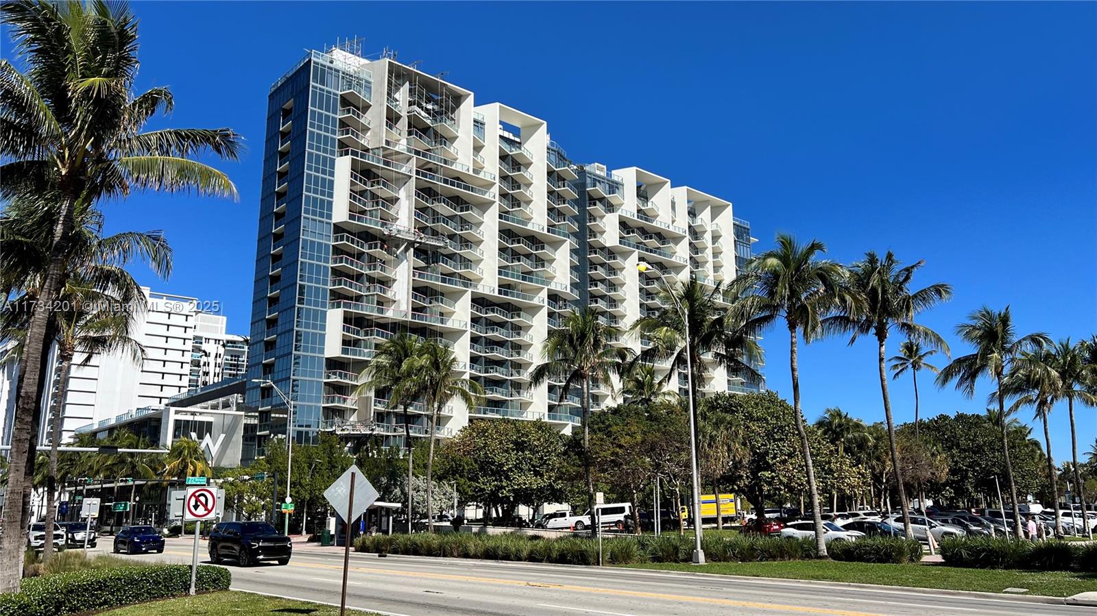 2201 Collins Ave 1102, Miami Beach, Miami-Dade County, Florida - 1 Bathrooms - 