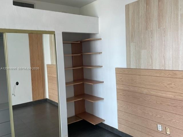 VIZCAYNE SOUTH CONDO - Residential Lease