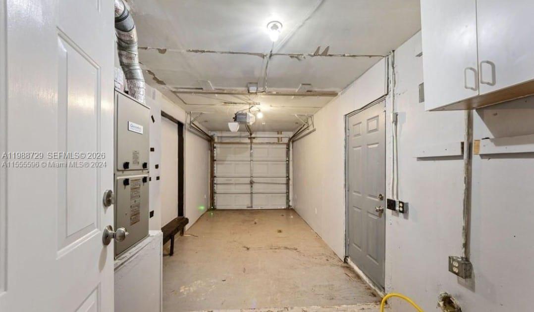 NORTH ANDREWS TERRACE FIR - Residential Lease