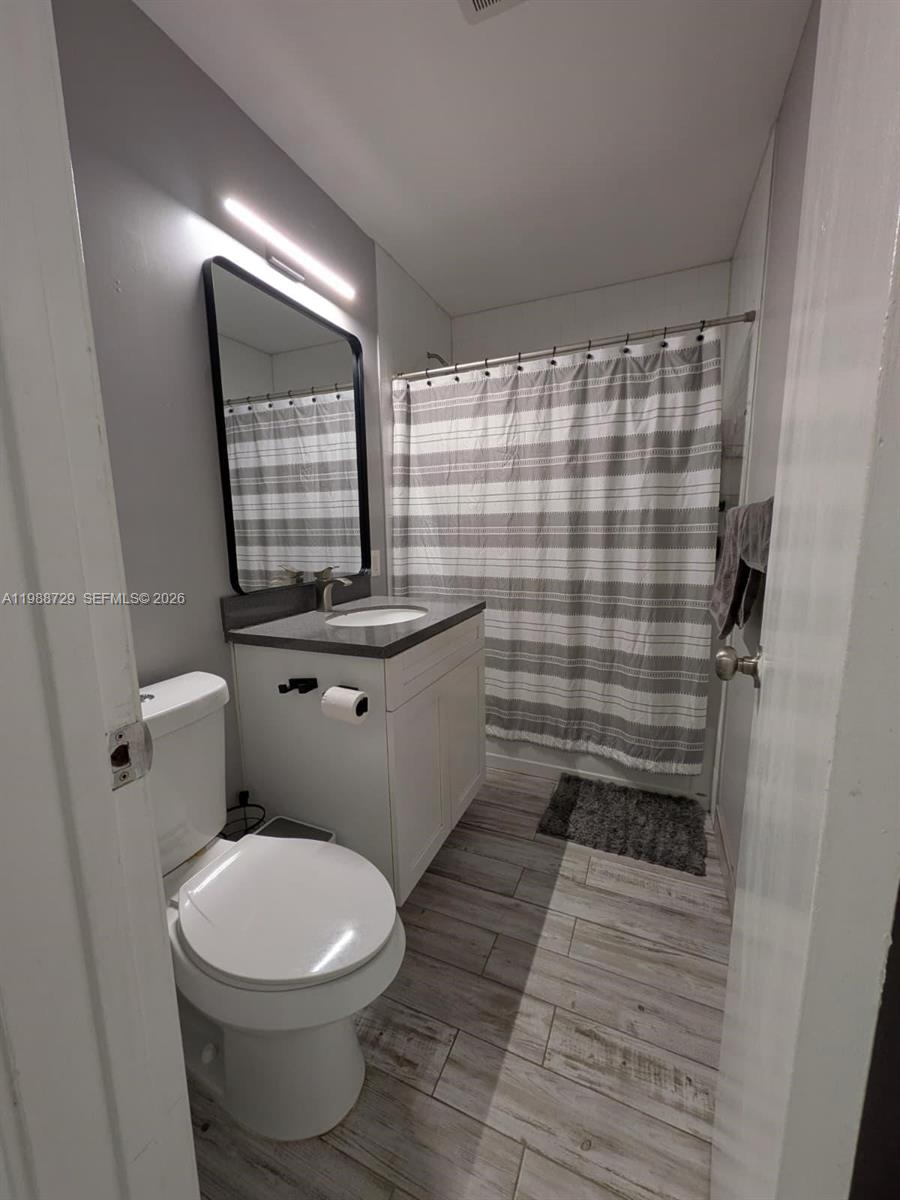 NORTH ANDREWS TERRACE FIR - Residential Lease