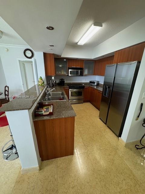 LA PERLA CONDO - Residential Lease