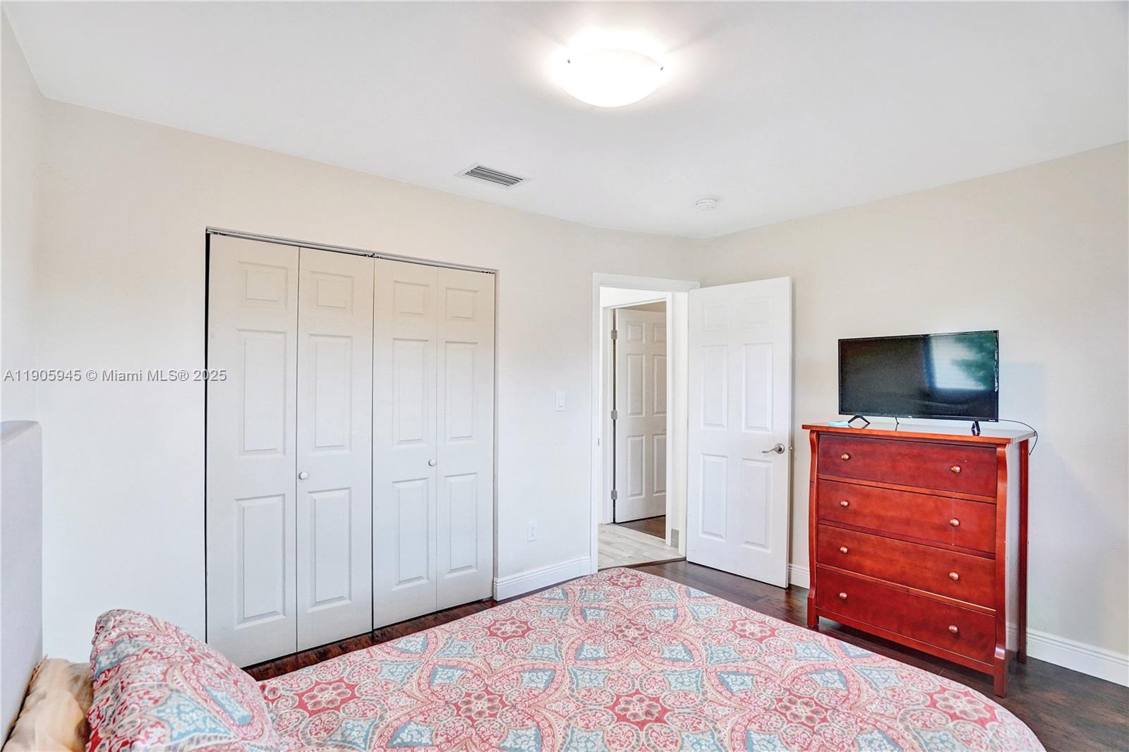 SUNNY ISLES PARK SEC 1 - Residential Lease