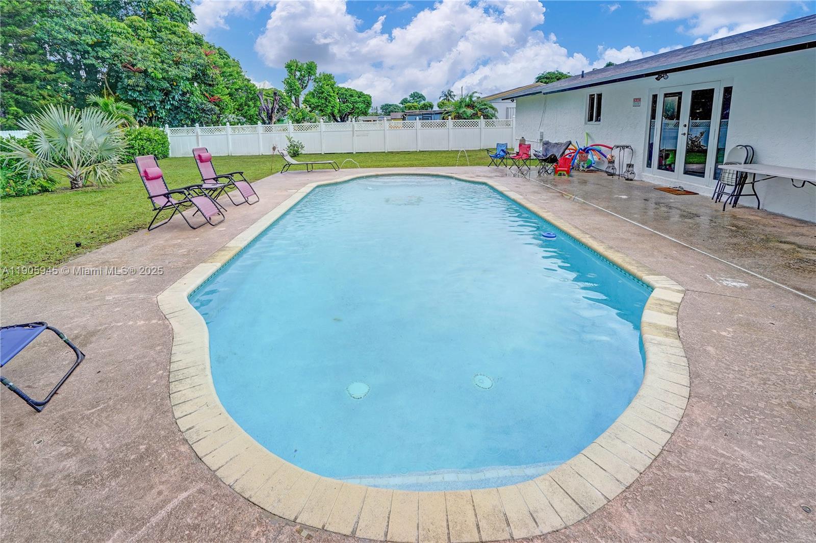 SUNNY ISLES PARK SEC 1 - Residential Lease