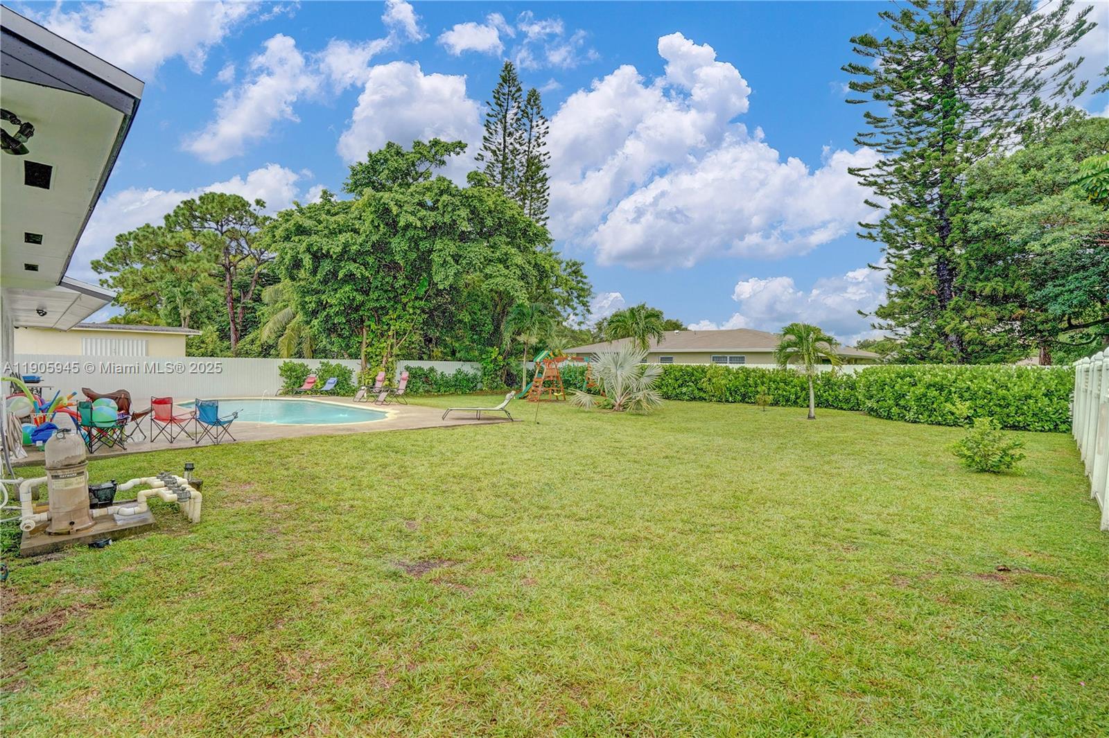 SUNNY ISLES PARK SEC 1 - Residential Lease