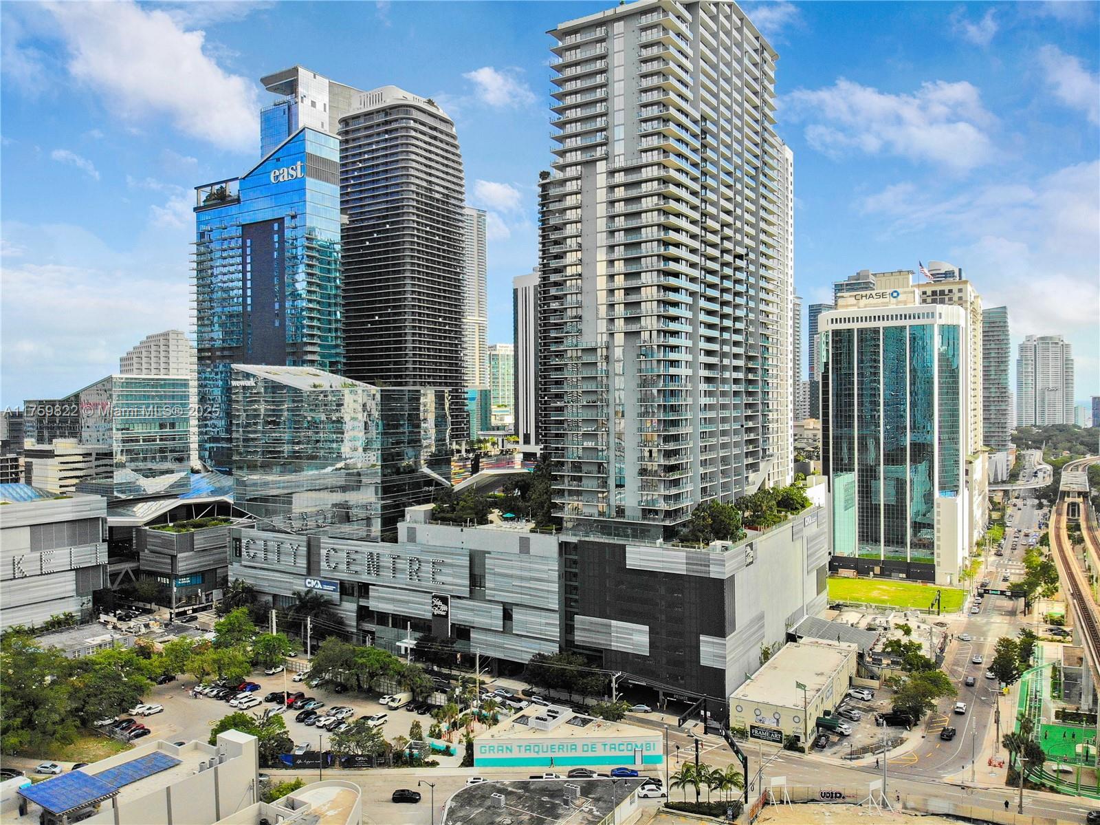 88 SW 7th St 2208