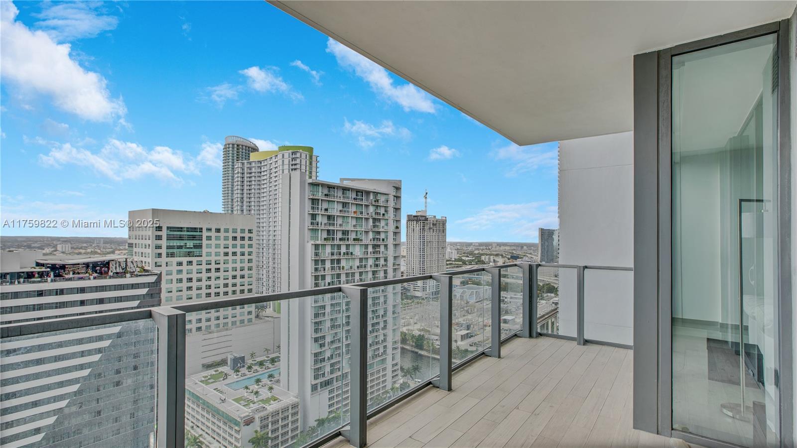 88 SW 7th St 2208