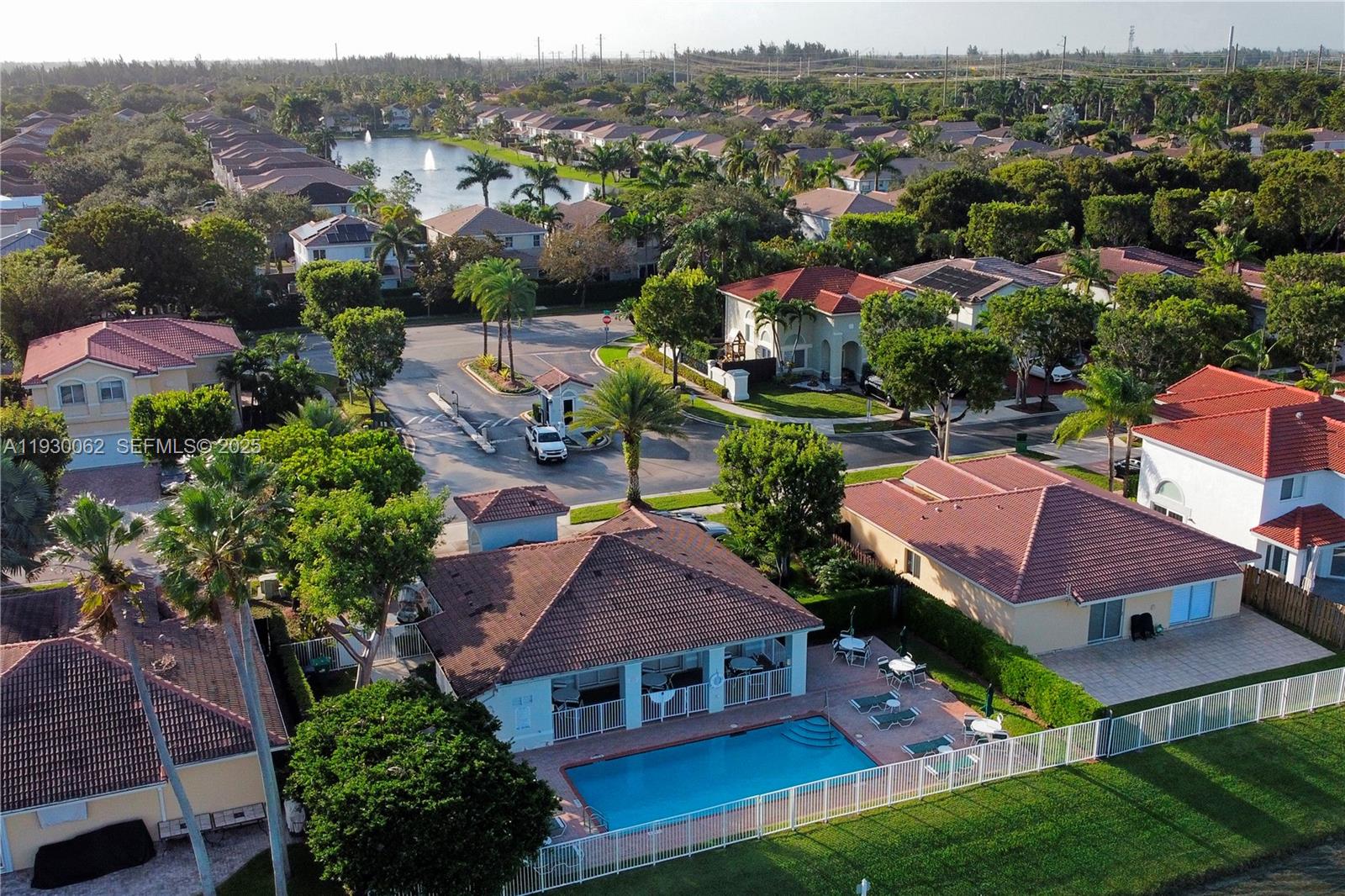 DORAL MEADOWS 1ST ADDN - Residential Lease