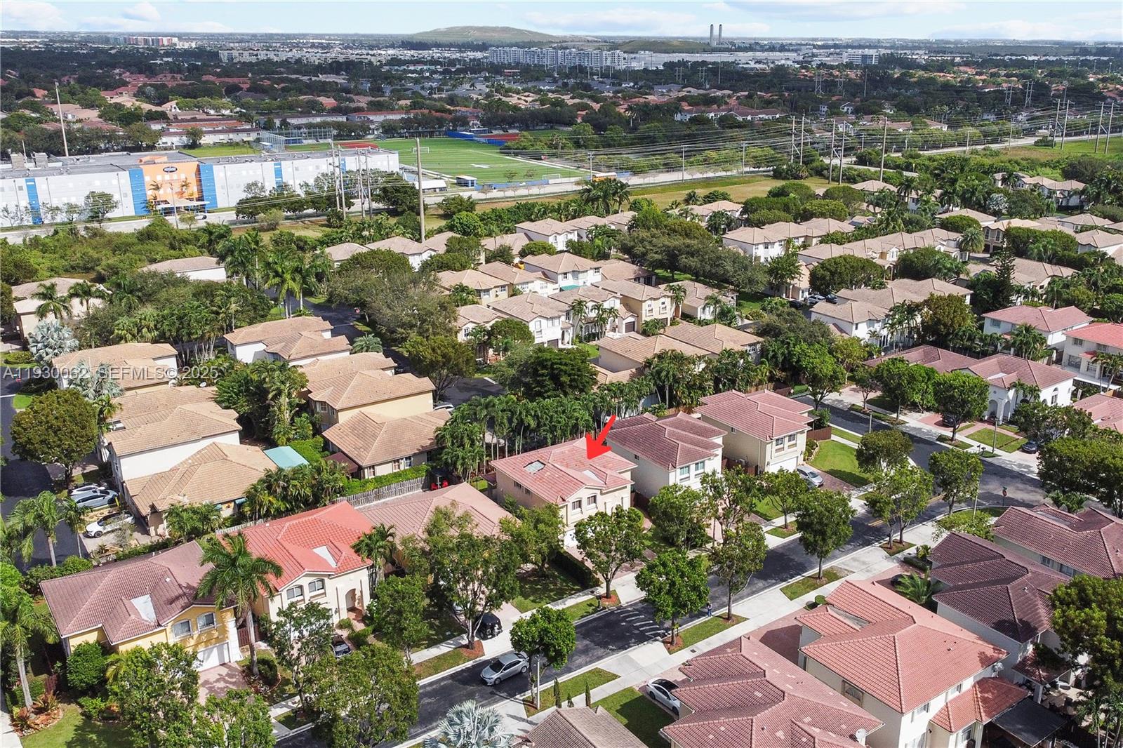 DORAL MEADOWS 1ST ADDN - Residential Lease