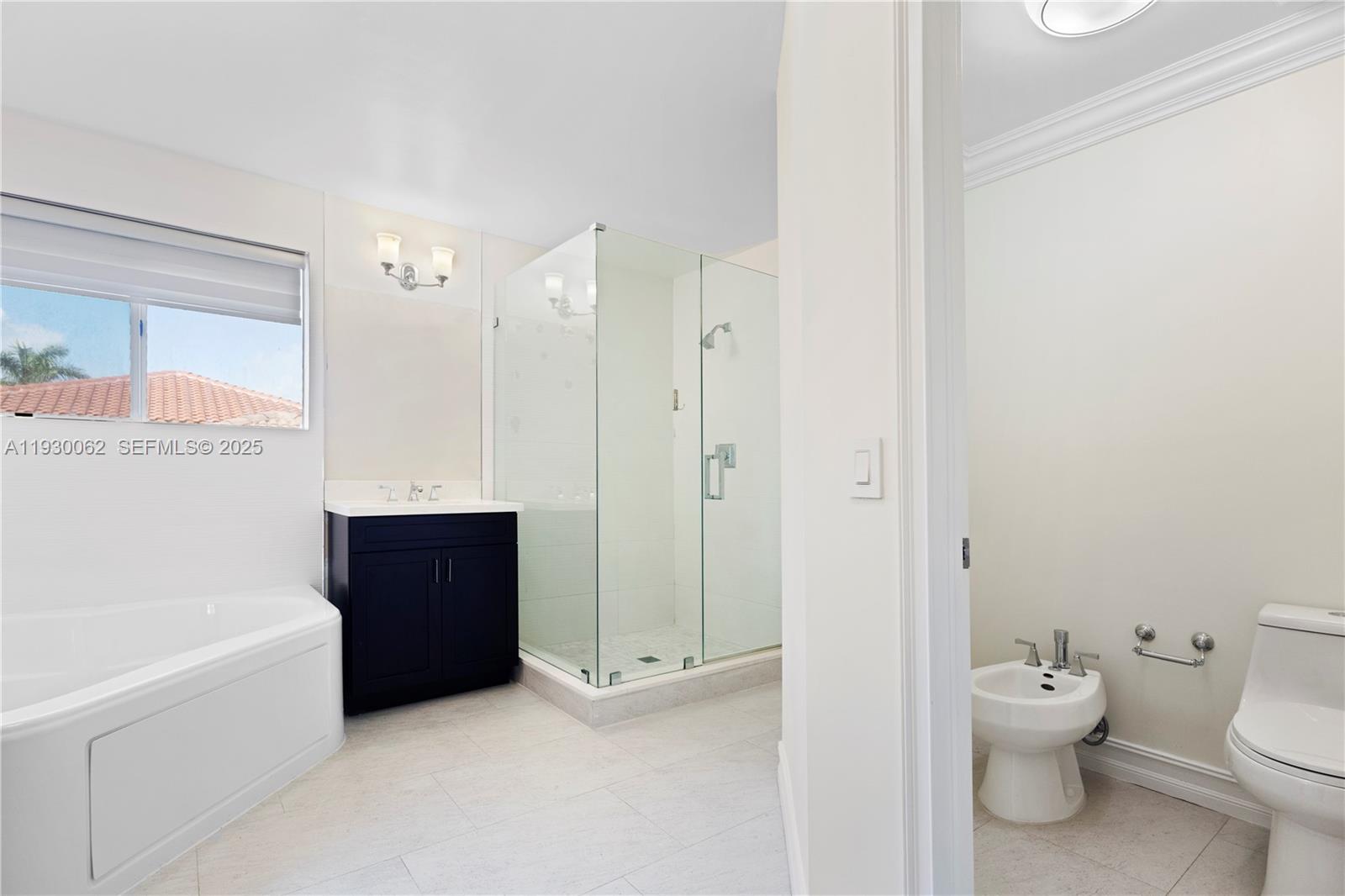 DORAL MEADOWS 1ST ADDN - Residential Lease