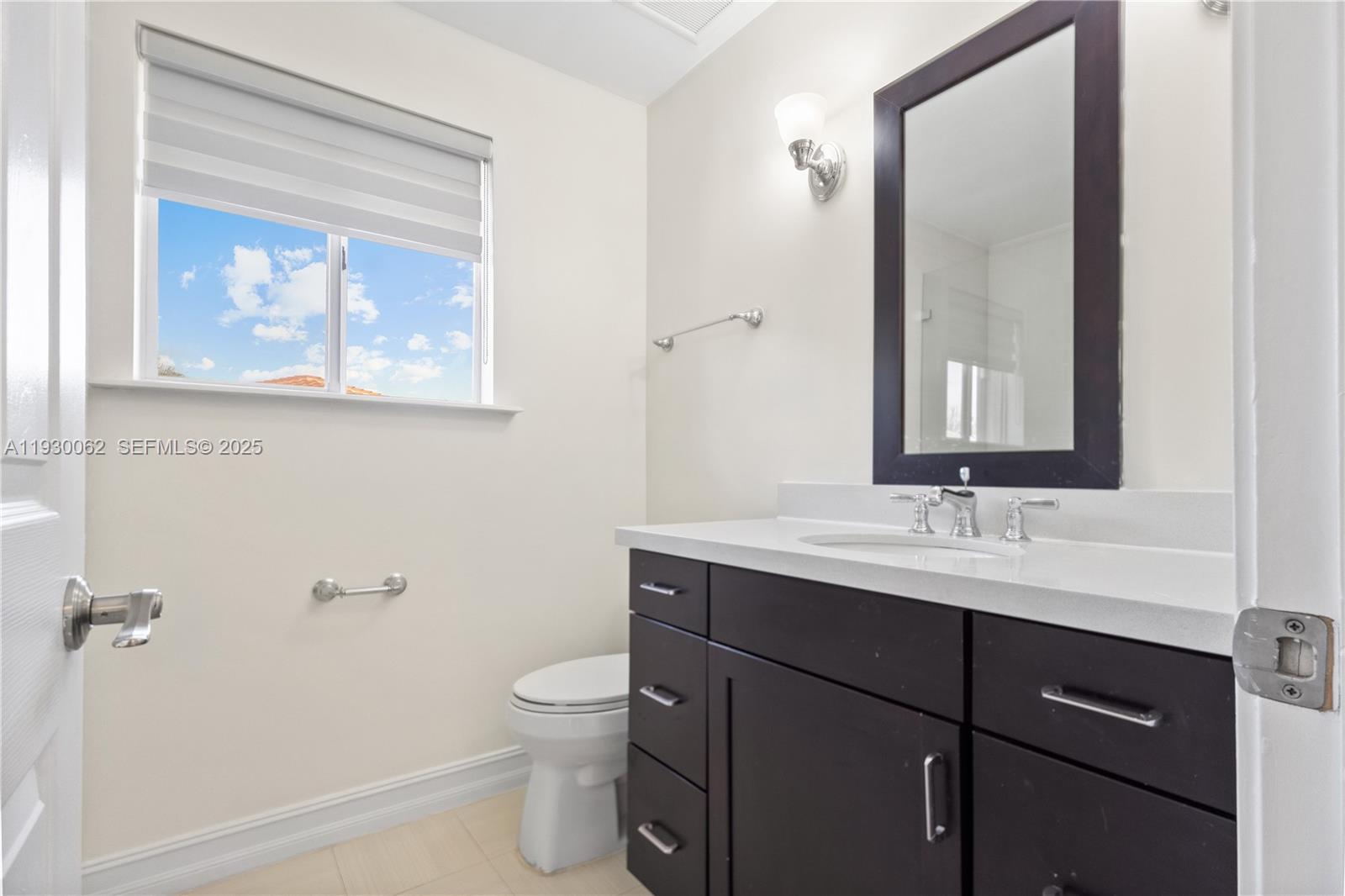 DORAL MEADOWS 1ST ADDN - Residential Lease