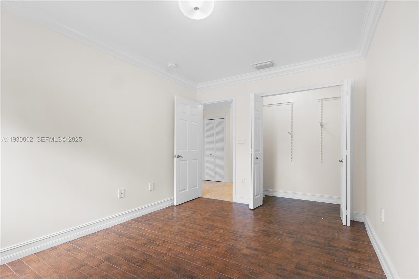 DORAL MEADOWS 1ST ADDN - Residential Lease