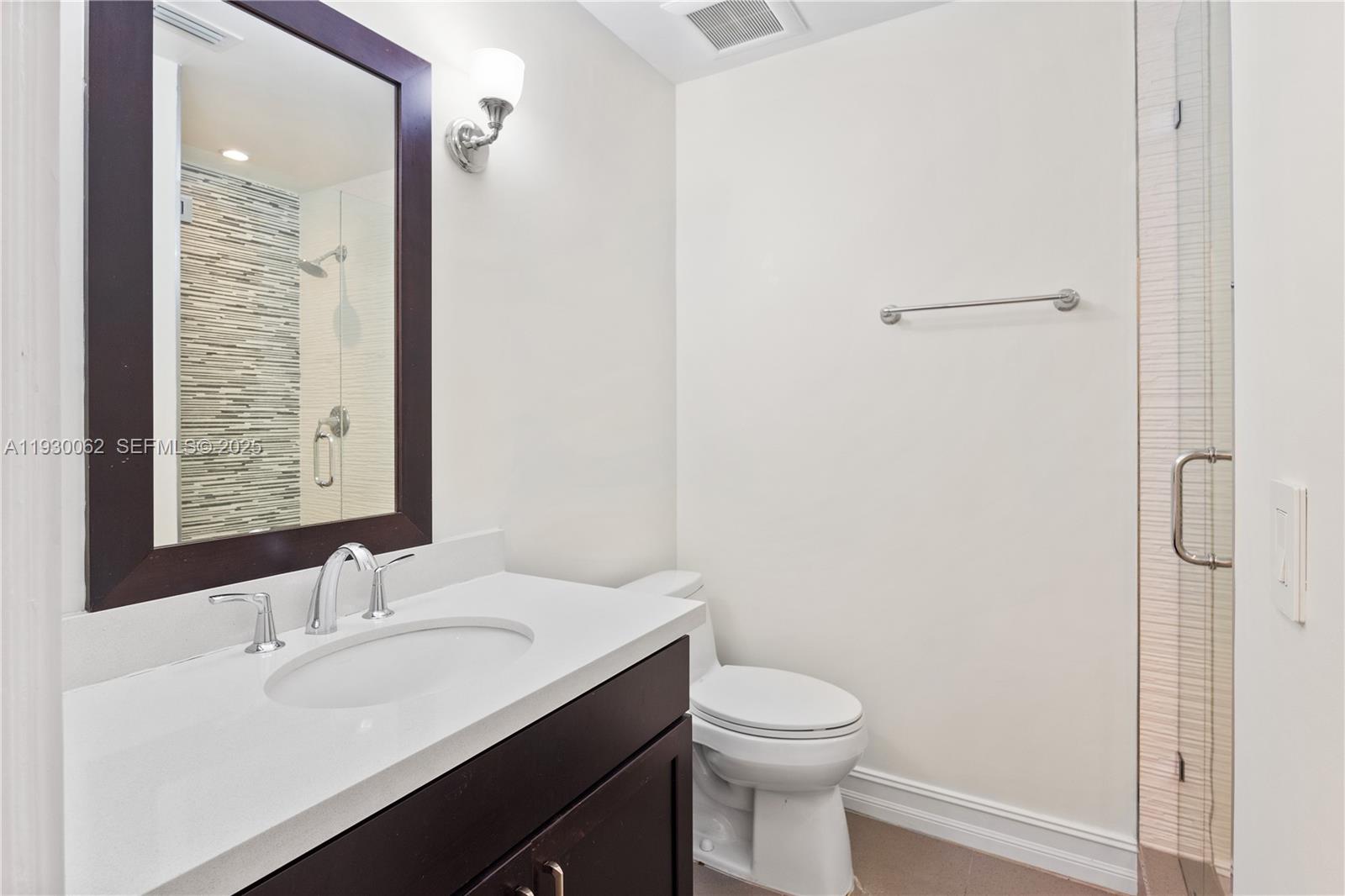 DORAL MEADOWS 1ST ADDN - Residential Lease