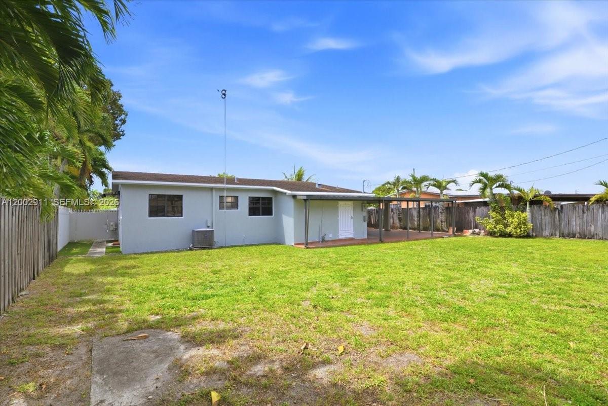 HIALEAH ESTATES - Residential