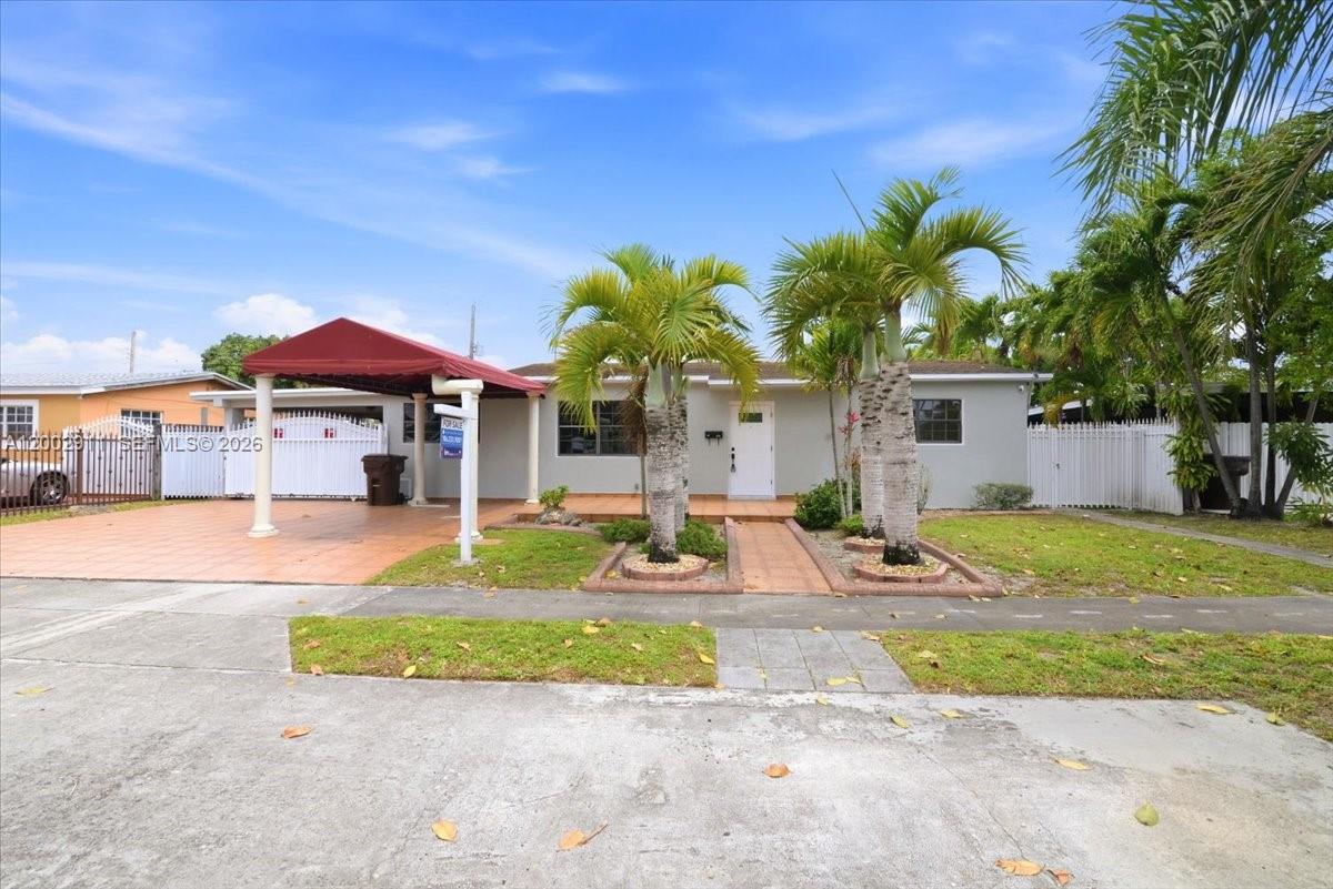 HIALEAH ESTATES - Residential