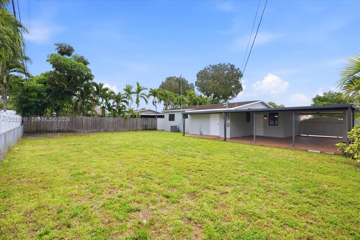 HIALEAH ESTATES - Residential