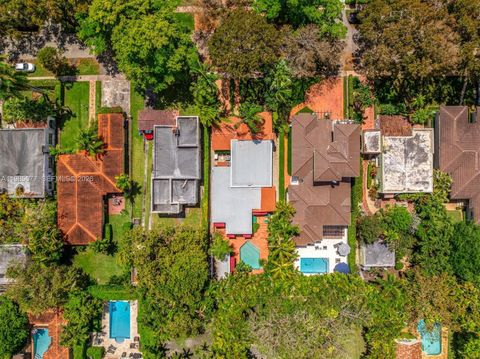 Tiny photo for 737 Majorca Ave, Coral Gables, FL 33134 (MLS # A11985577)