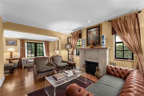 Tiny photo for 737 Majorca Ave, Coral Gables, FL 33134 (MLS # A11985577)