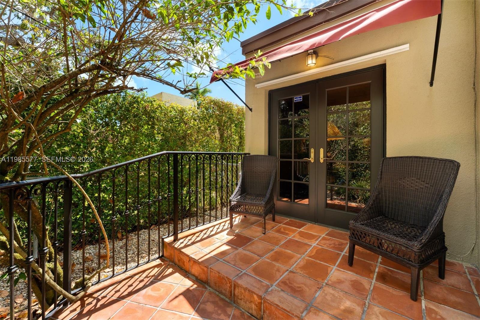 CORAL GABLES SEC B - Residential