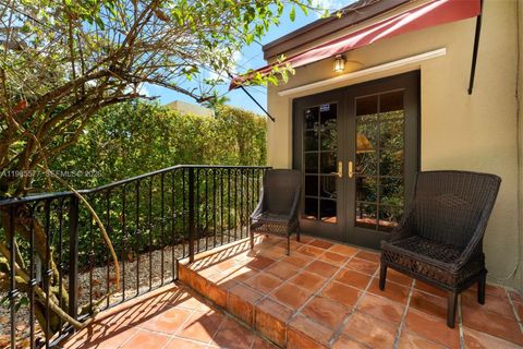 Tiny photo for 737 Majorca Ave, Coral Gables, FL 33134 (MLS # A11985577)