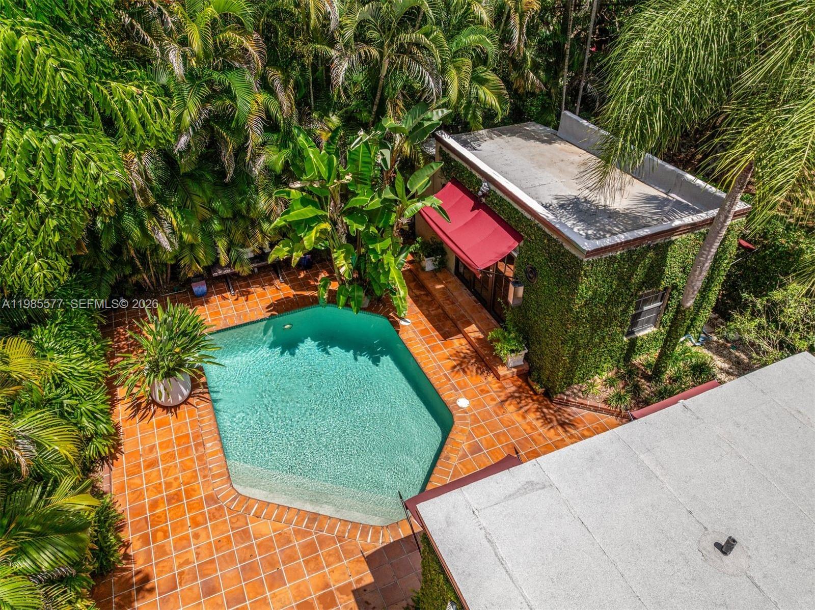 CORAL GABLES SEC B - Residential