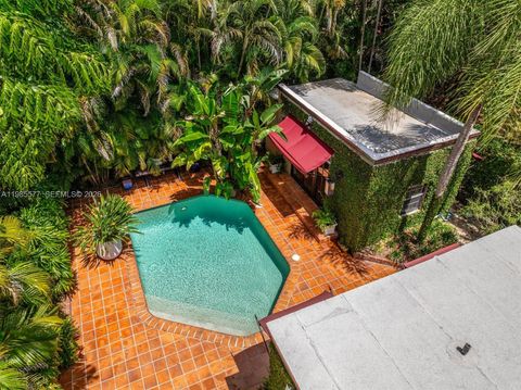 Tiny photo for 737 Majorca Ave, Coral Gables, FL 33134 (MLS # A11985577)