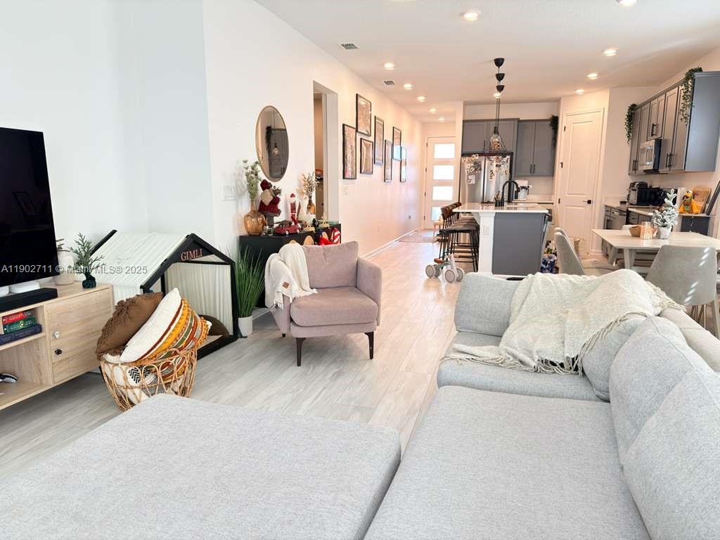 FOREST LAKE PHASE 1 - Residential