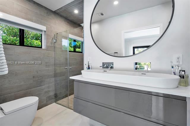 SCHENLEY PARK SEC 2 - Residential Lease
