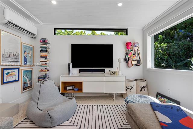 SCHENLEY PARK SEC 2 - Residential Lease