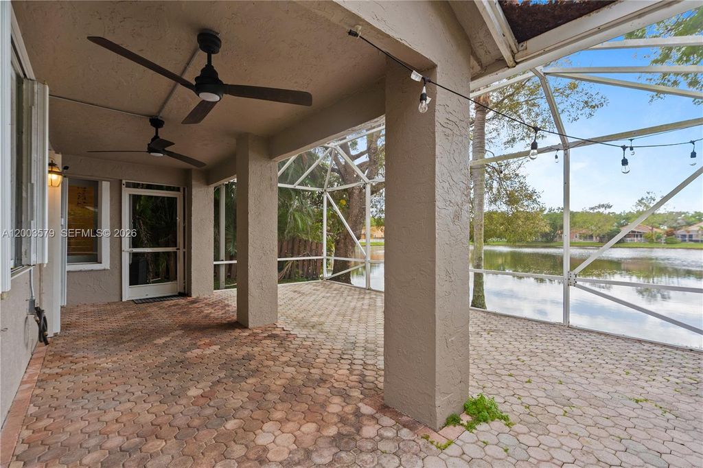 Photo of 237 NW 100th Ave #., Plantation, FL 33324 (MLS # A12003579)