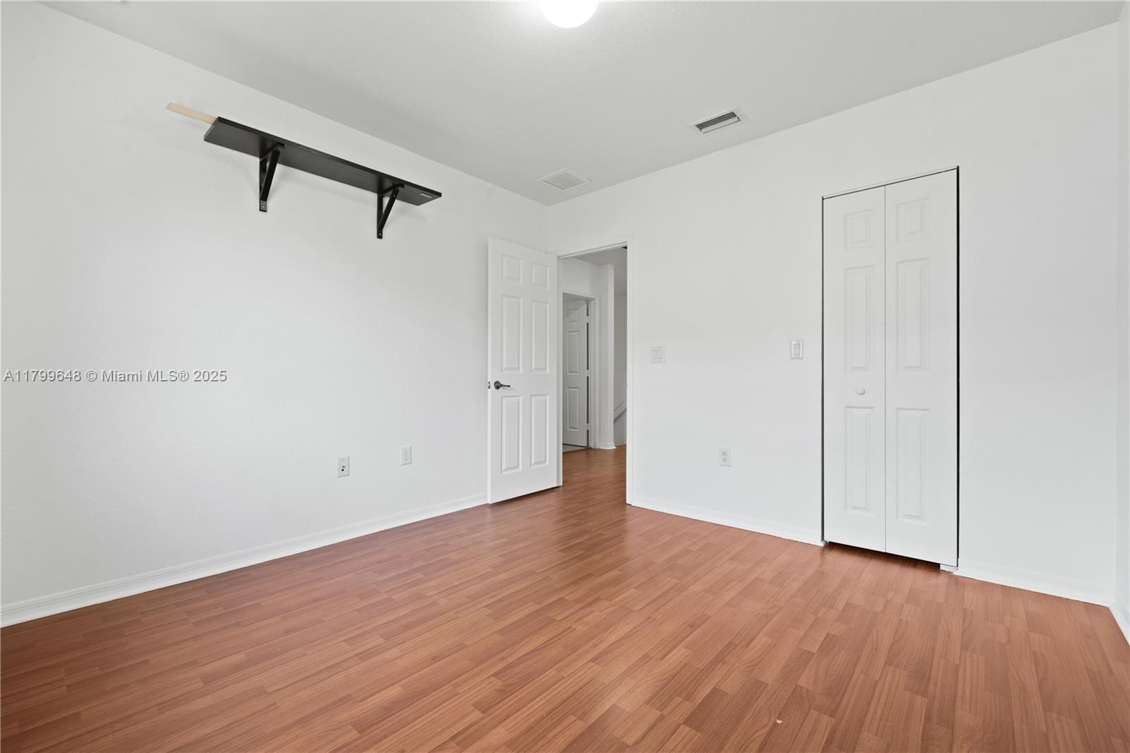 VILLAGE WALK II - Residential