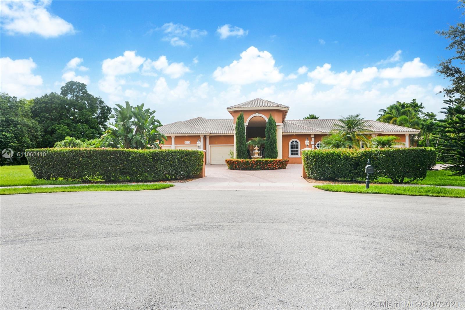 PINE MEADOW ESTATES - Residential