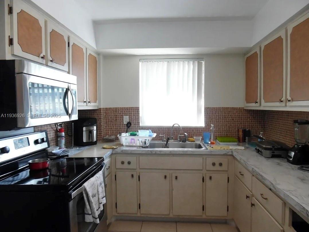 1540 NE 191st St 145