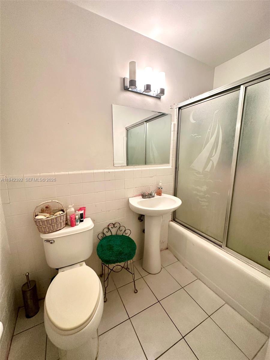 PALMLAND ESTATES 1ST ADDN - Residential