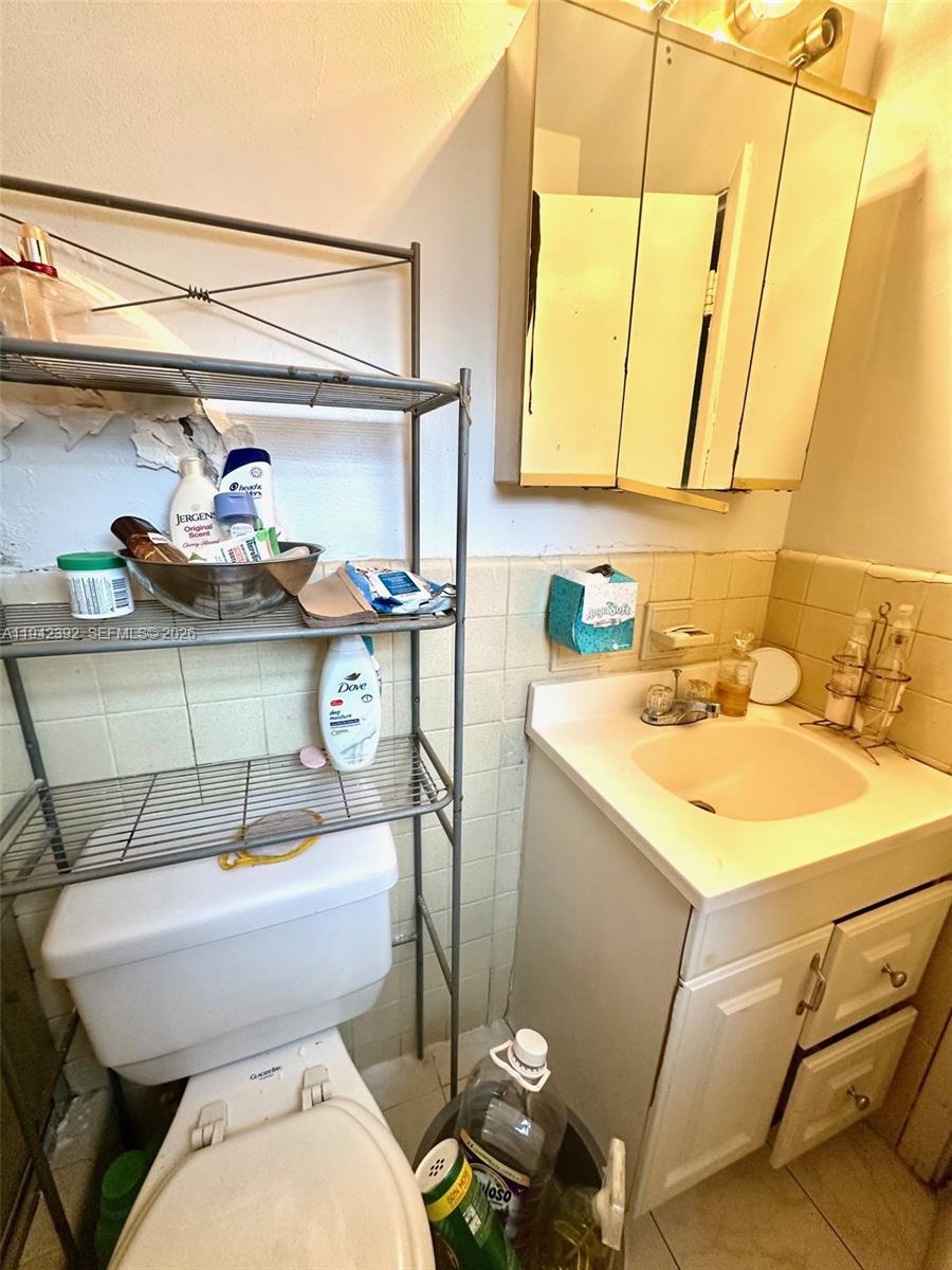 PALMLAND ESTATES 1ST ADDN - Residential