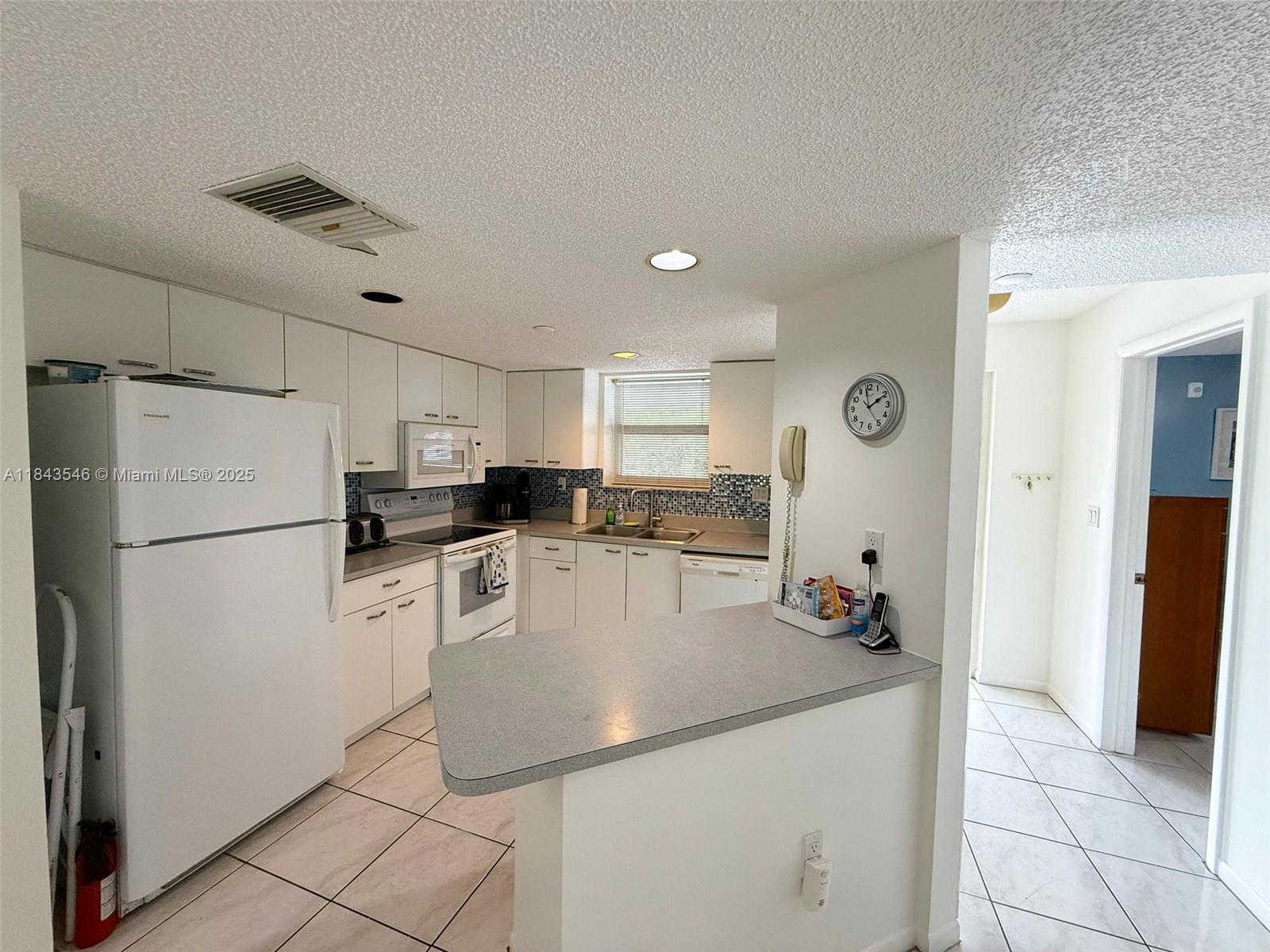 LE FRONTENAC CONDO - Residential