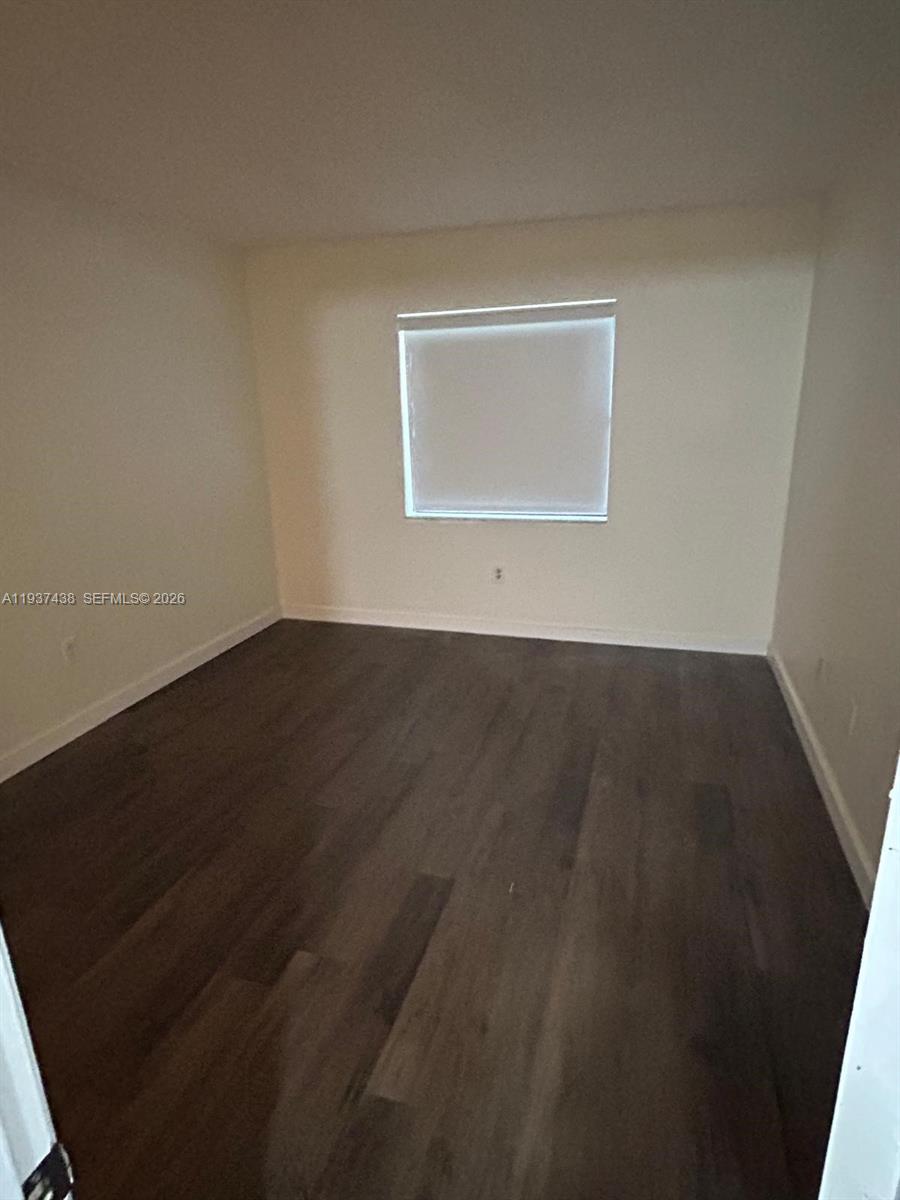 SHAKER WOODS VILLAGE - Residential