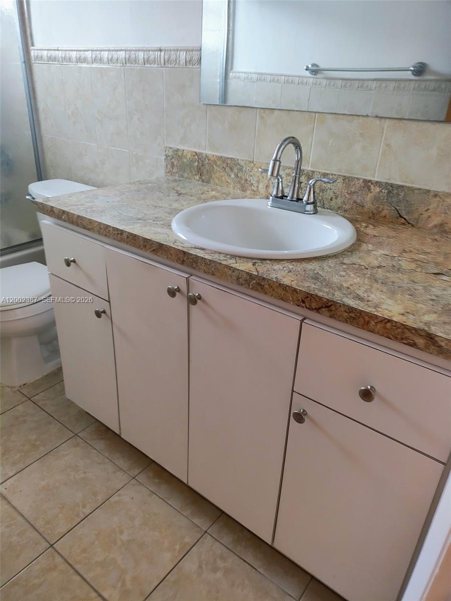 TAMIAMI HIGHLANDS - Residential Lease