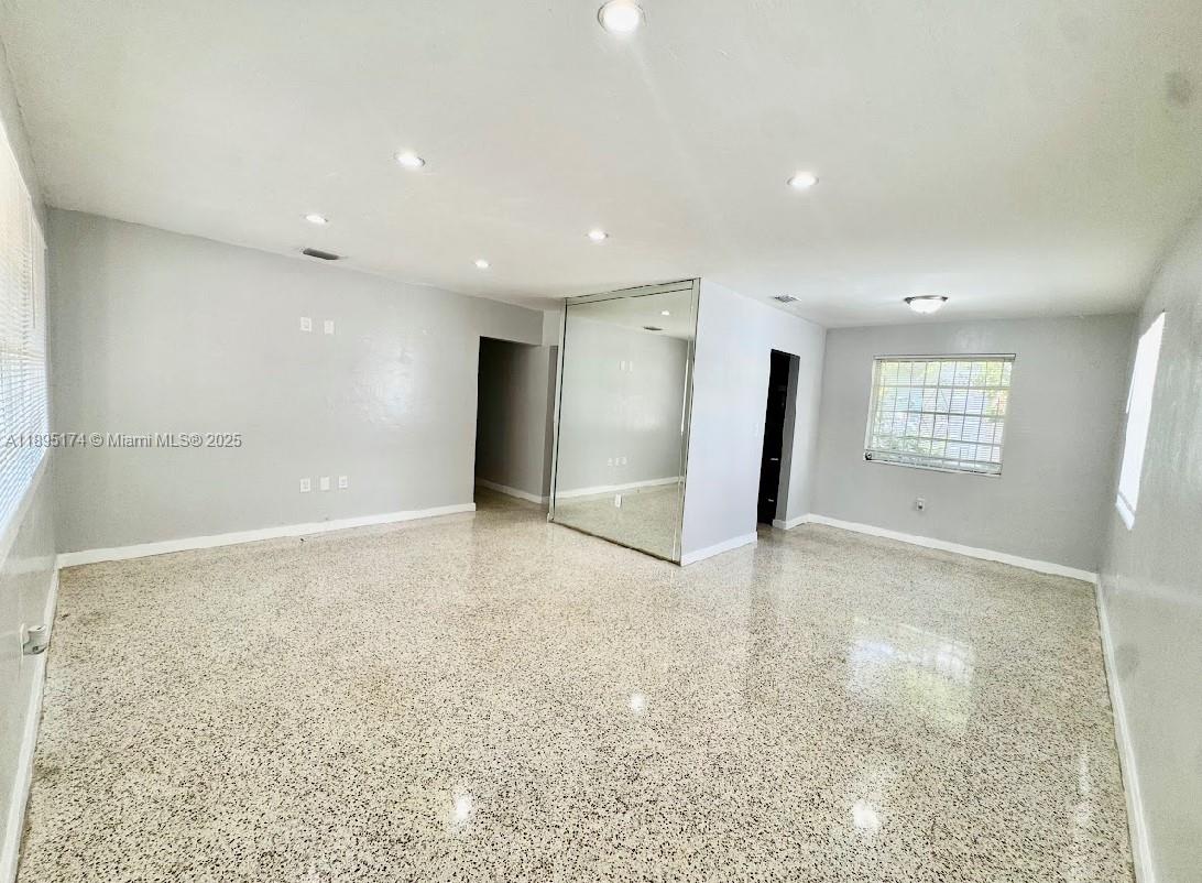 901 NW 55th St 901