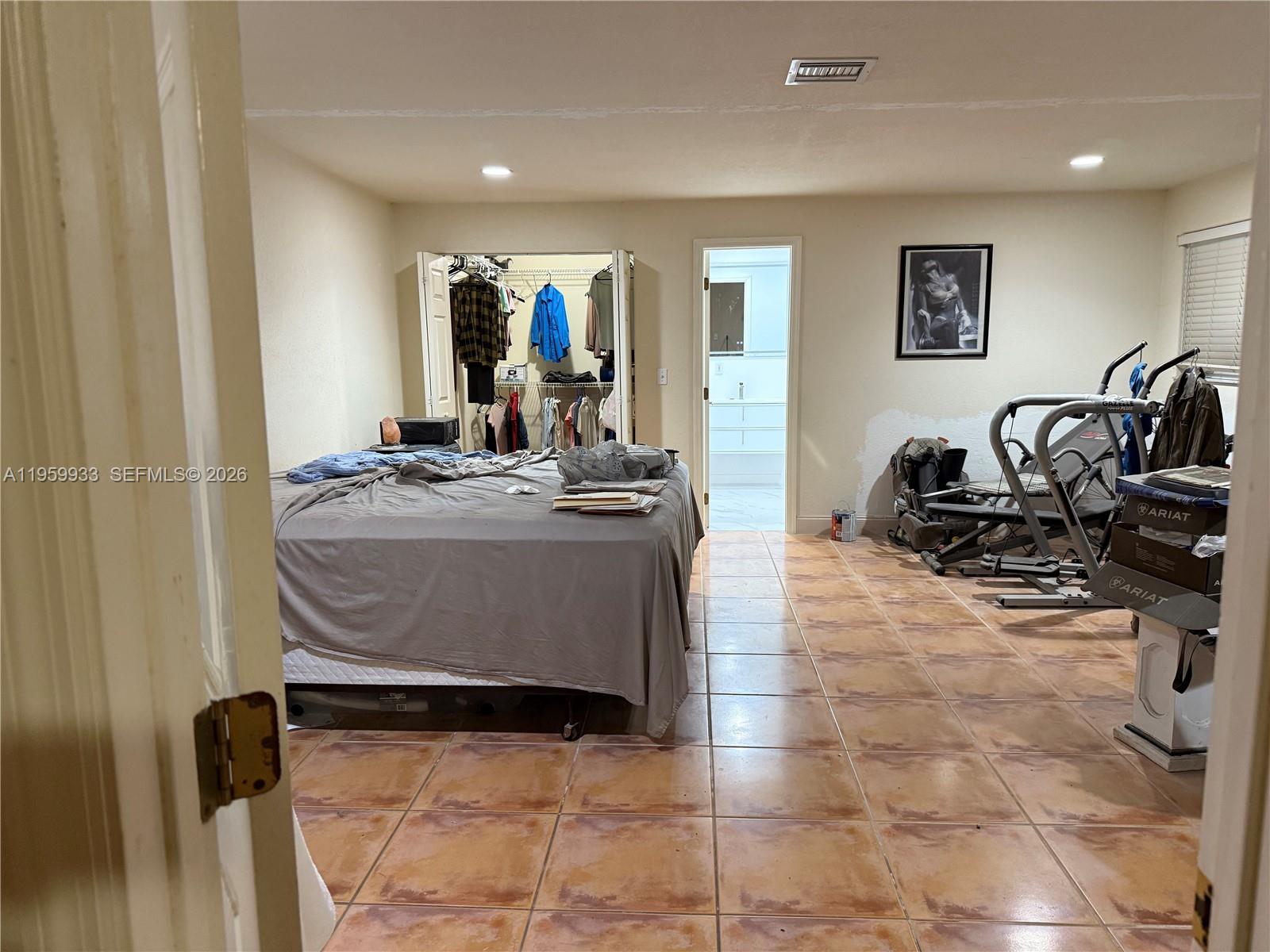 REDLANDS - Residential