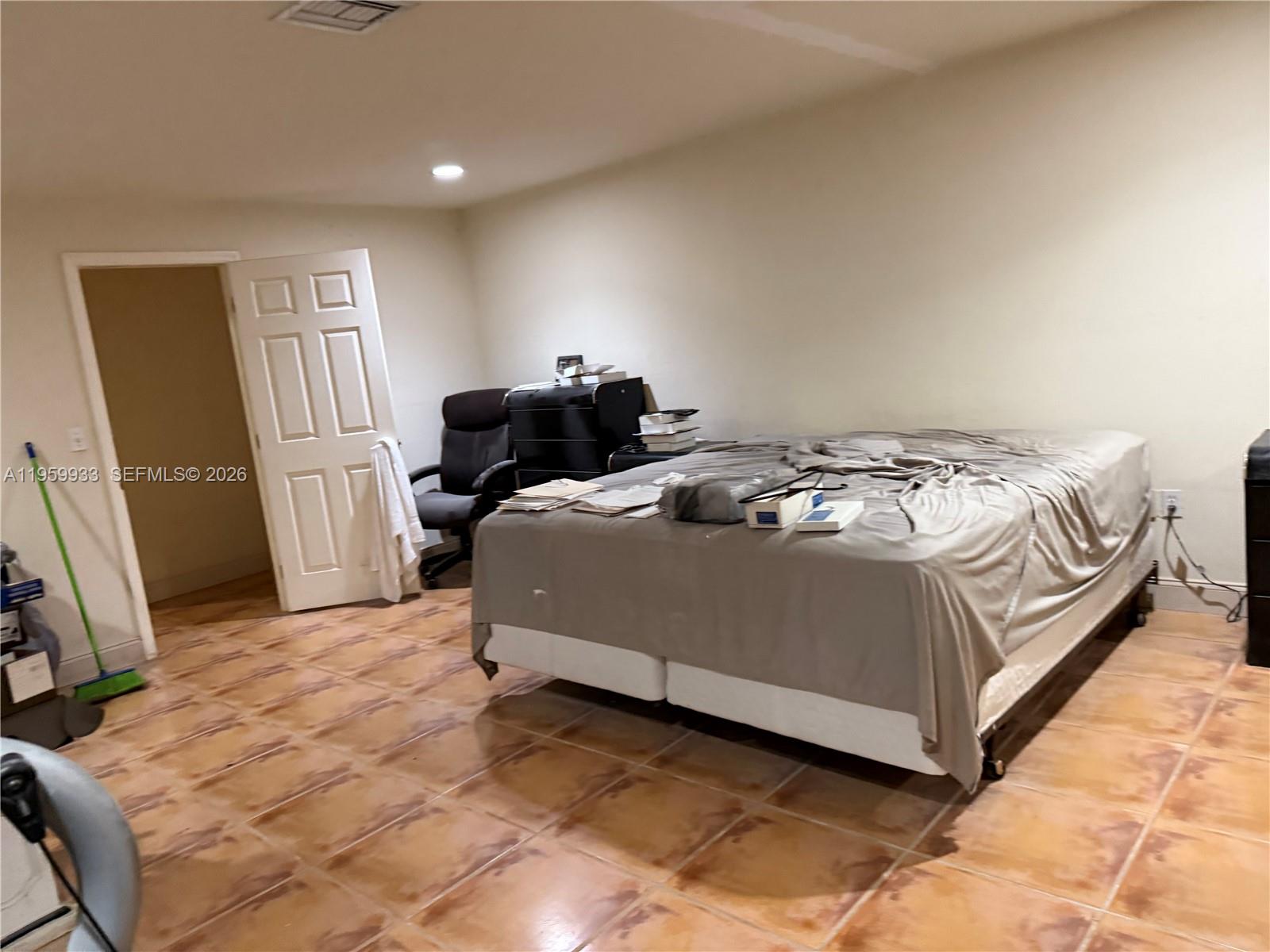 REDLANDS - Residential