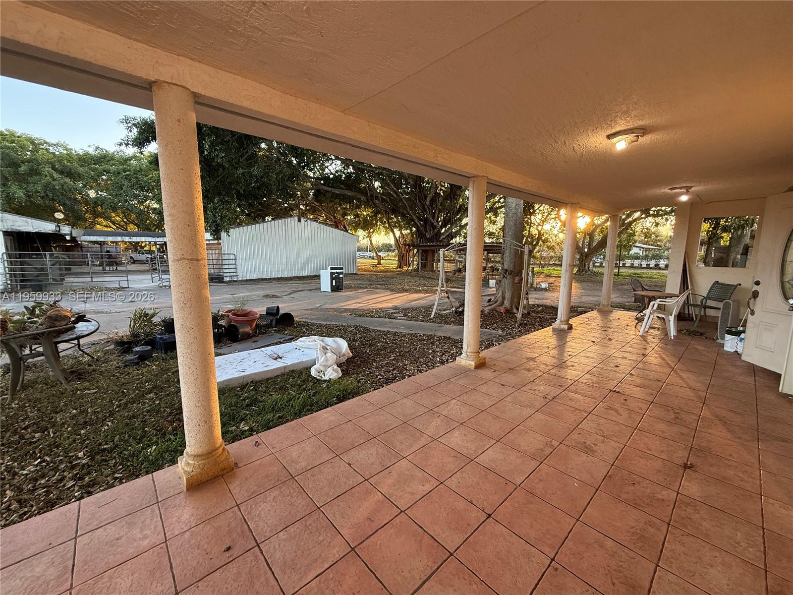 REDLANDS - Residential