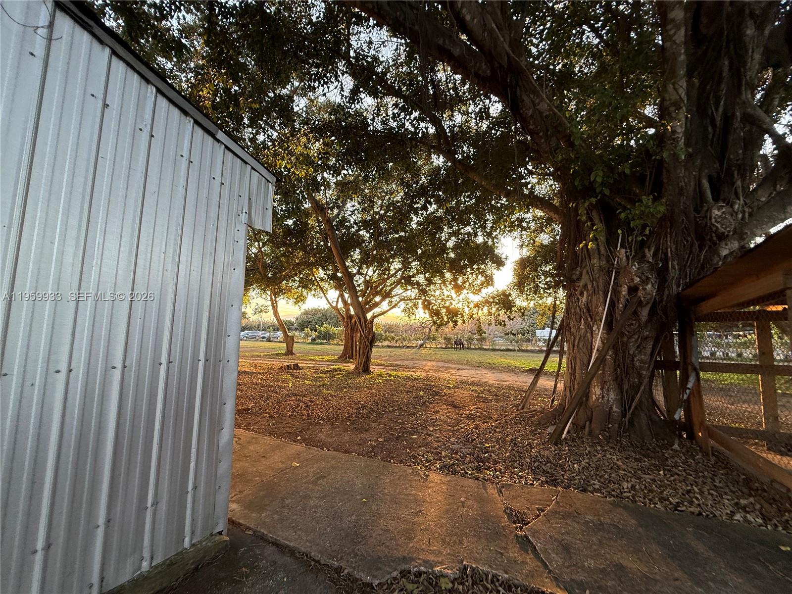 REDLANDS - Residential