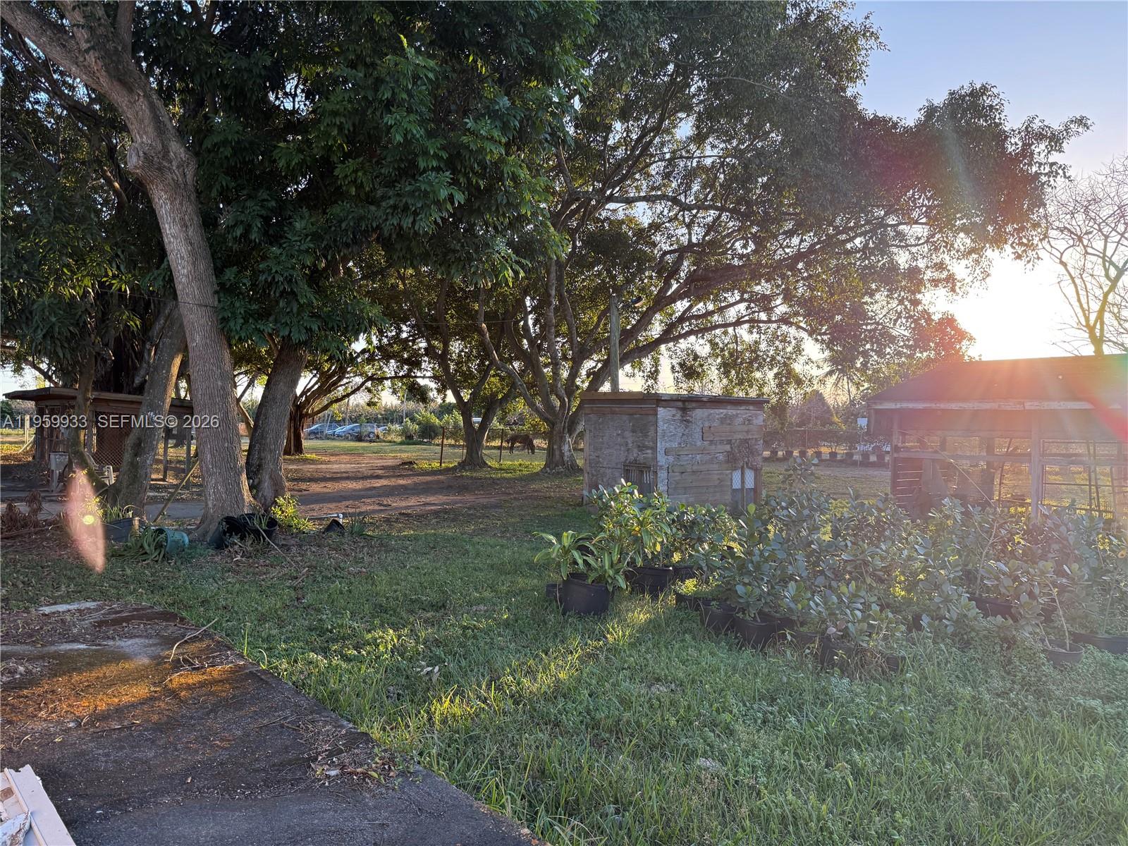 REDLANDS - Residential