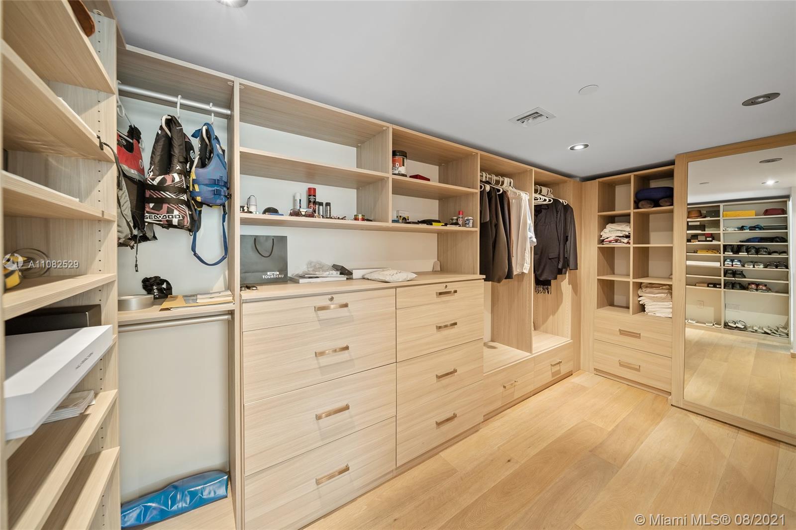 VILLA DI MARE CONDO - Residential