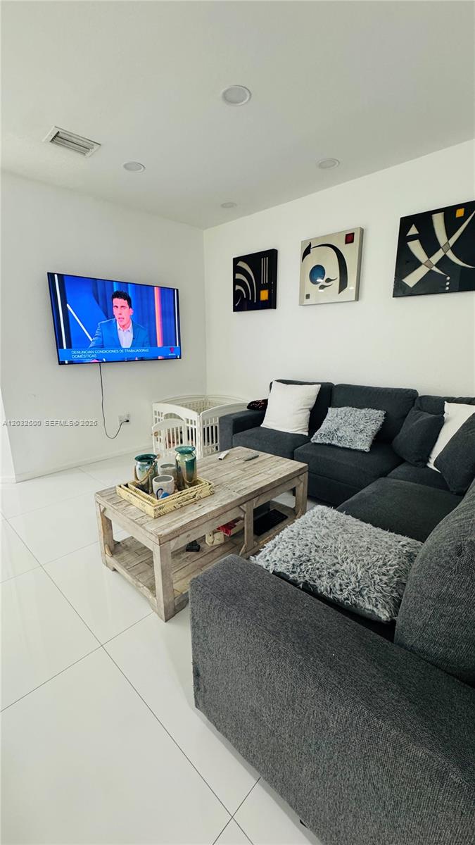 3355 W 90th Ter